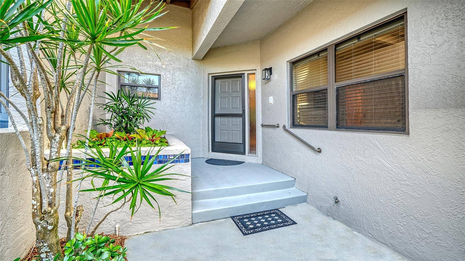 1638 STARLING DR #105, Sarasota, FL 34231