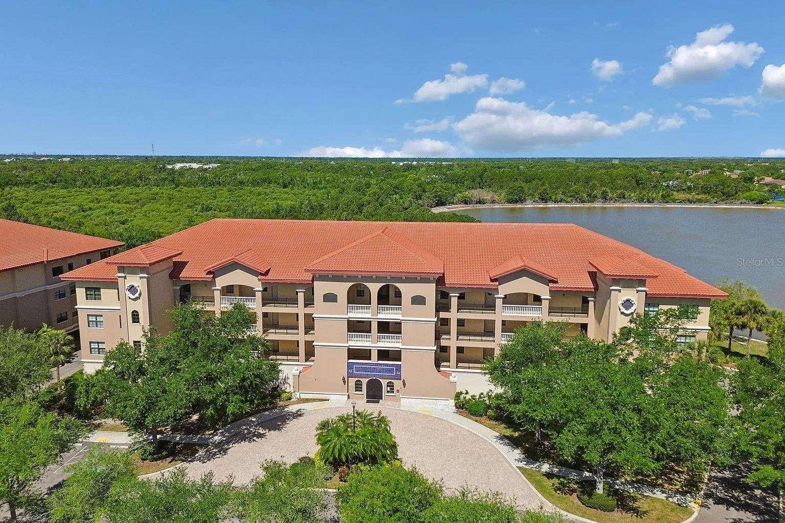 7702 LAKE VISTA CT #202, Lakewood Ranch, FL 34202