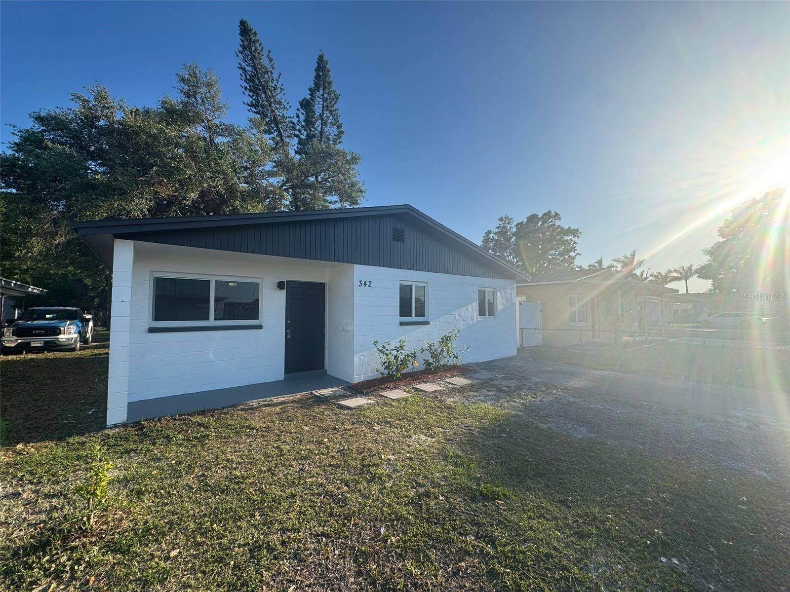 342 51ST AVE N, St Petersburg, FL 33703