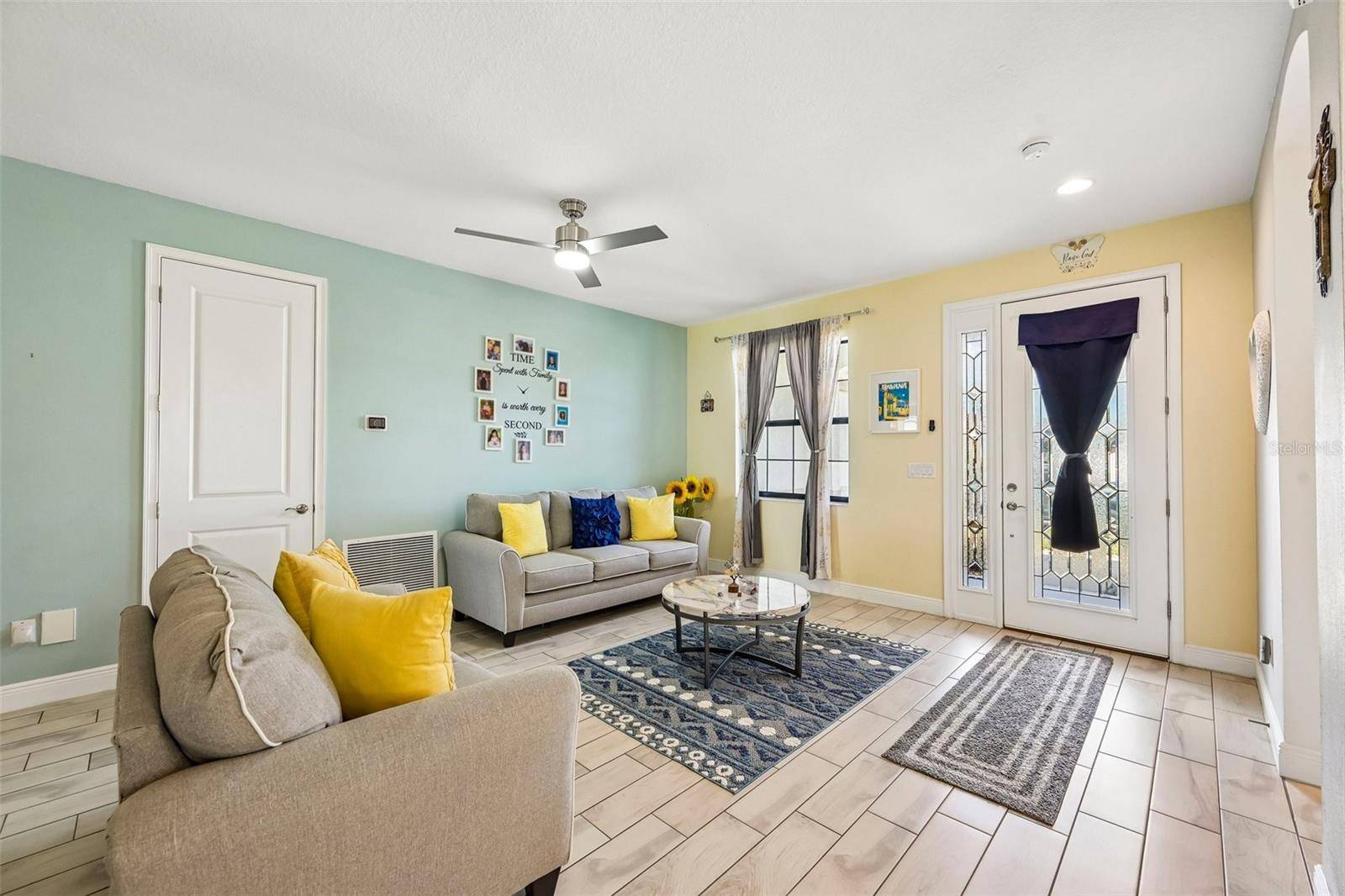 4024 SALIDA DELSOL DR, Sun City Center, FL 33573
