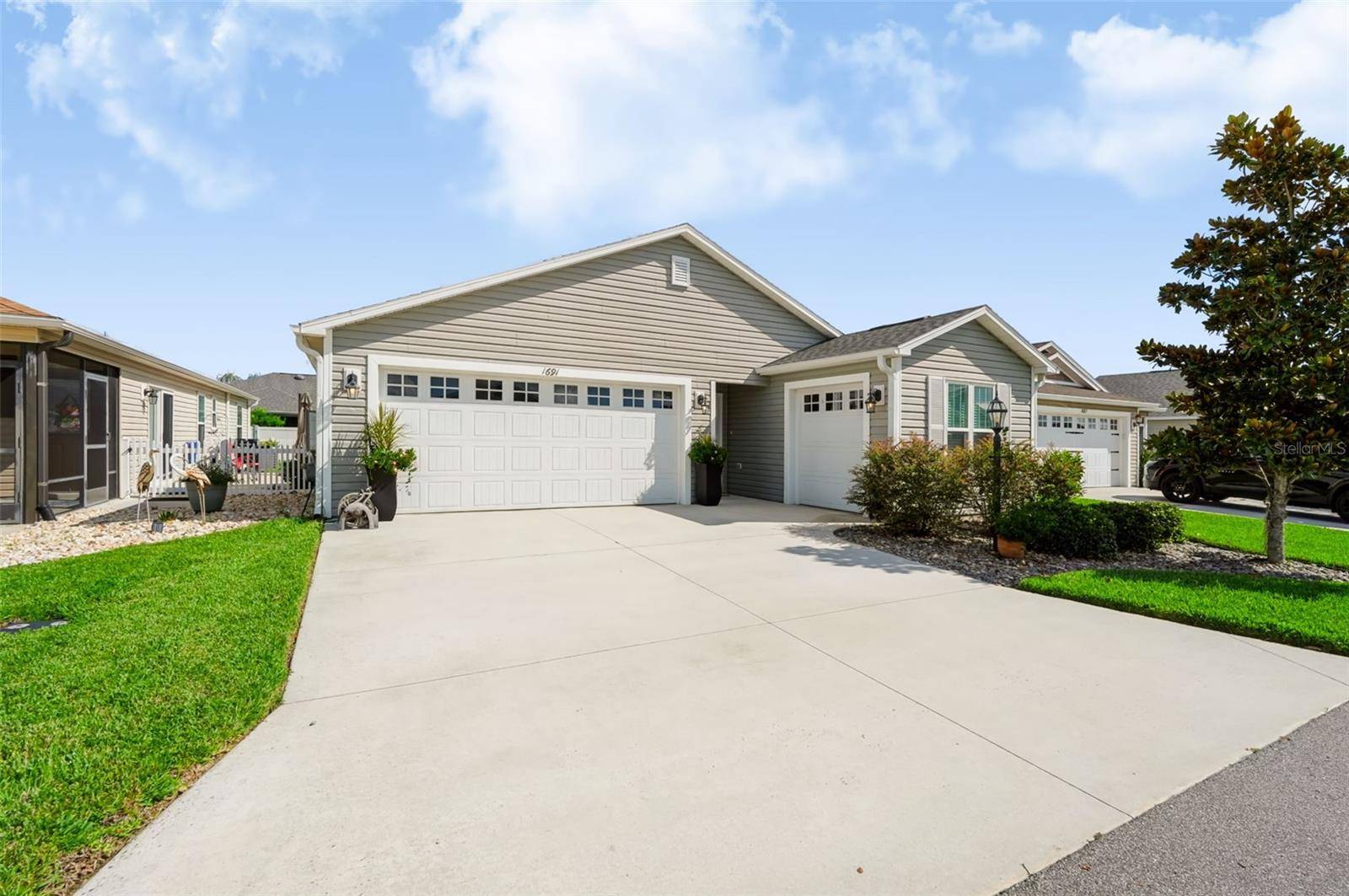 1691 SCHAU ST, The Villages, FL 32163