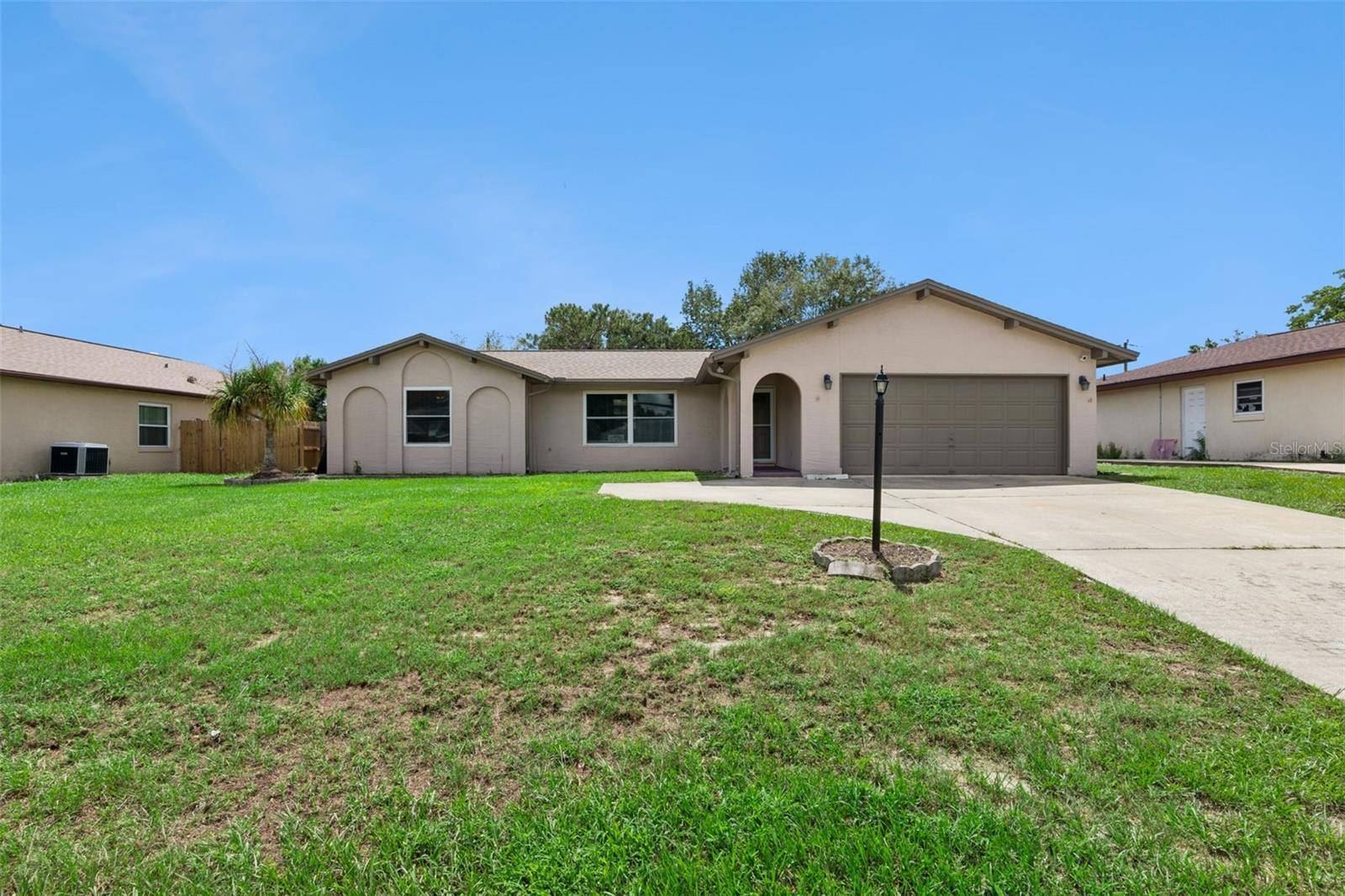 853 SYLVIA DR, Deltona, FL 32725