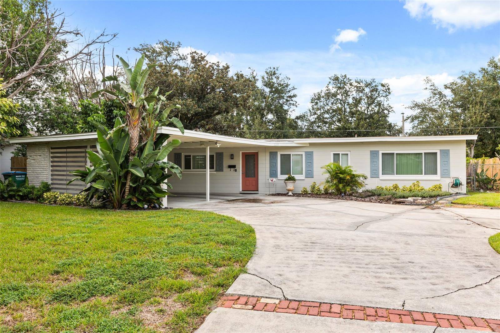2215 WOODCREST DR, Winter Park, FL 32792