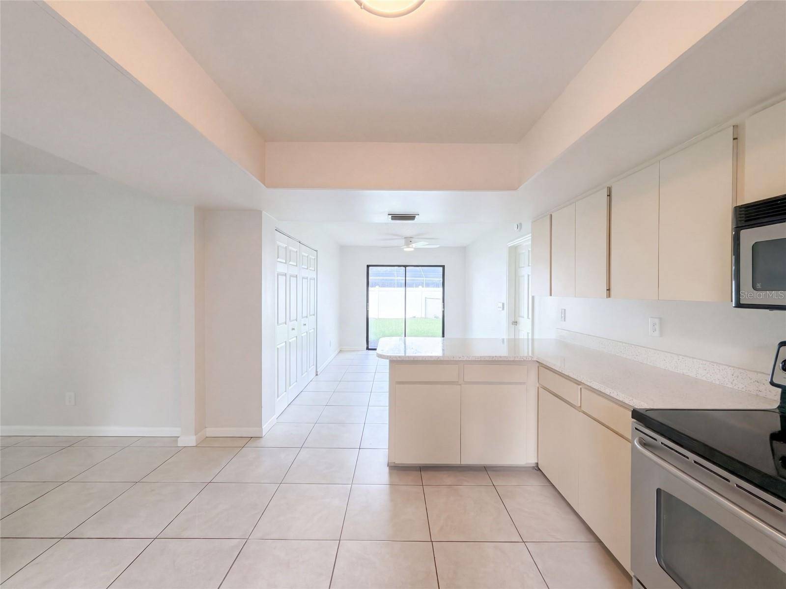 8022 TIMBER LAKE LN, Sarasota, FL 34243