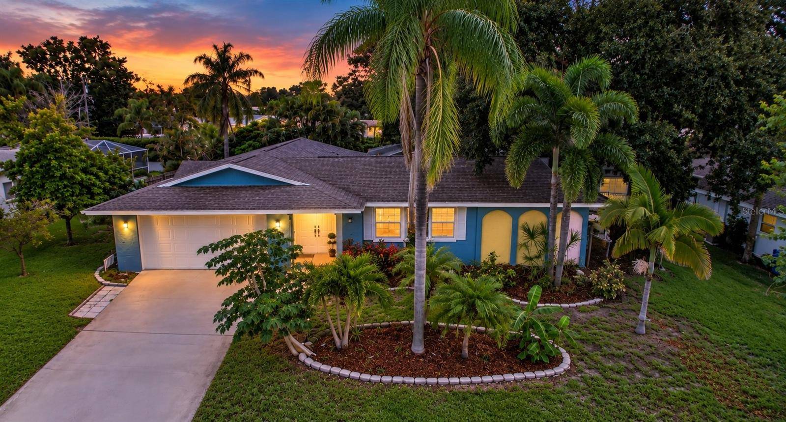 2225 SNEAD AVE, Dunedin, FL 34698