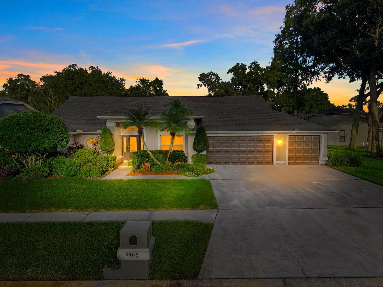 3905 NORTHRIDGE DR, Valrico, FL 33596