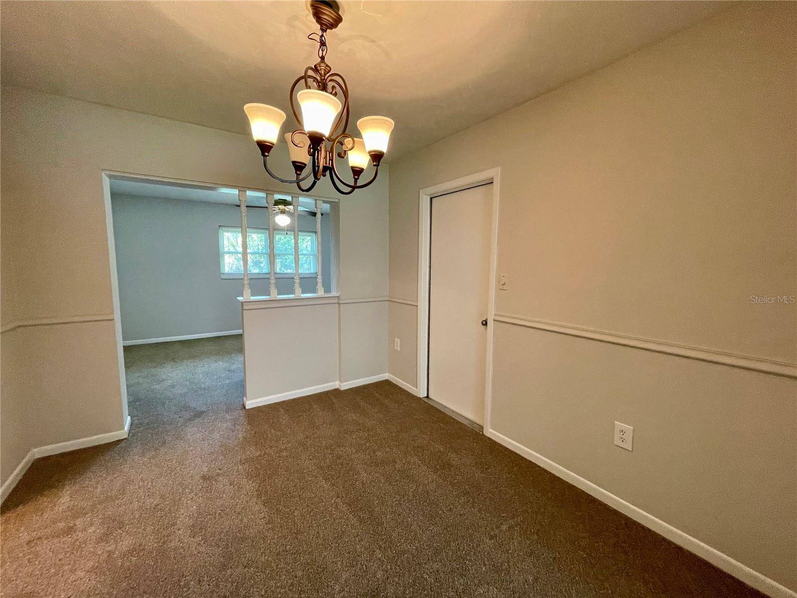 6112 E 112TH AVE, Temple Terrace, FL 33617