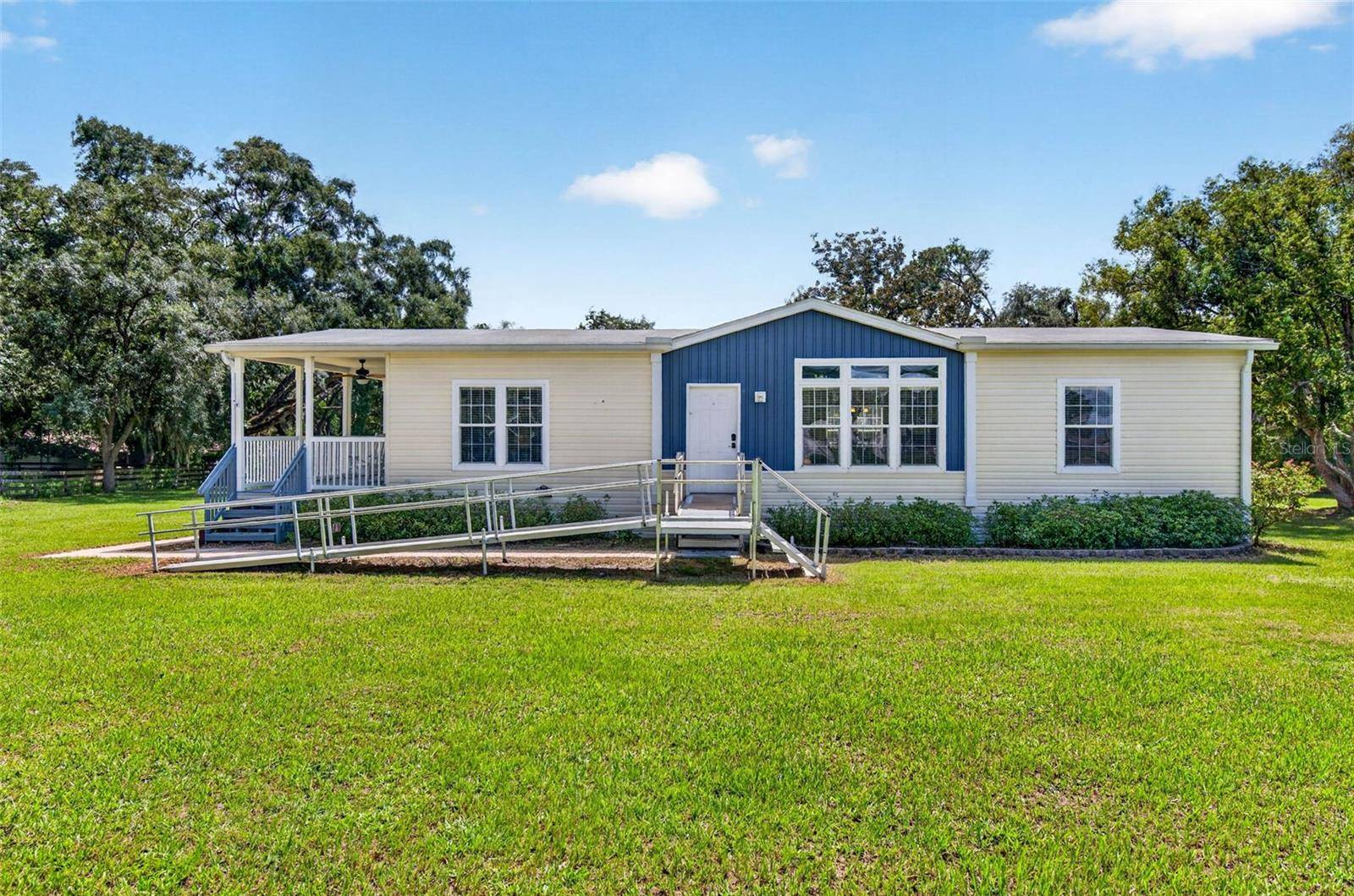 10006 EVANSTON LN, Wesley Chapel, FL 33545