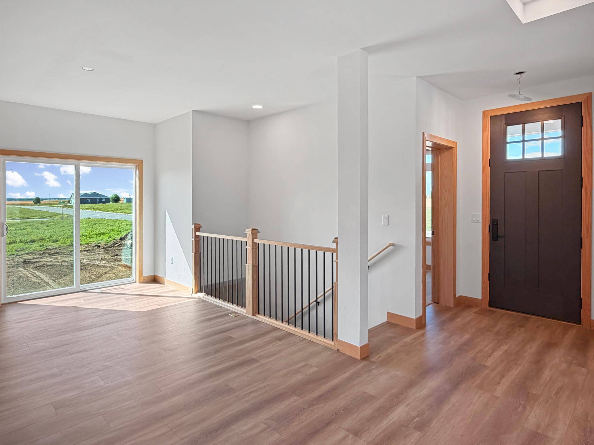 1100 Slate ST, Marshall, MN 56258