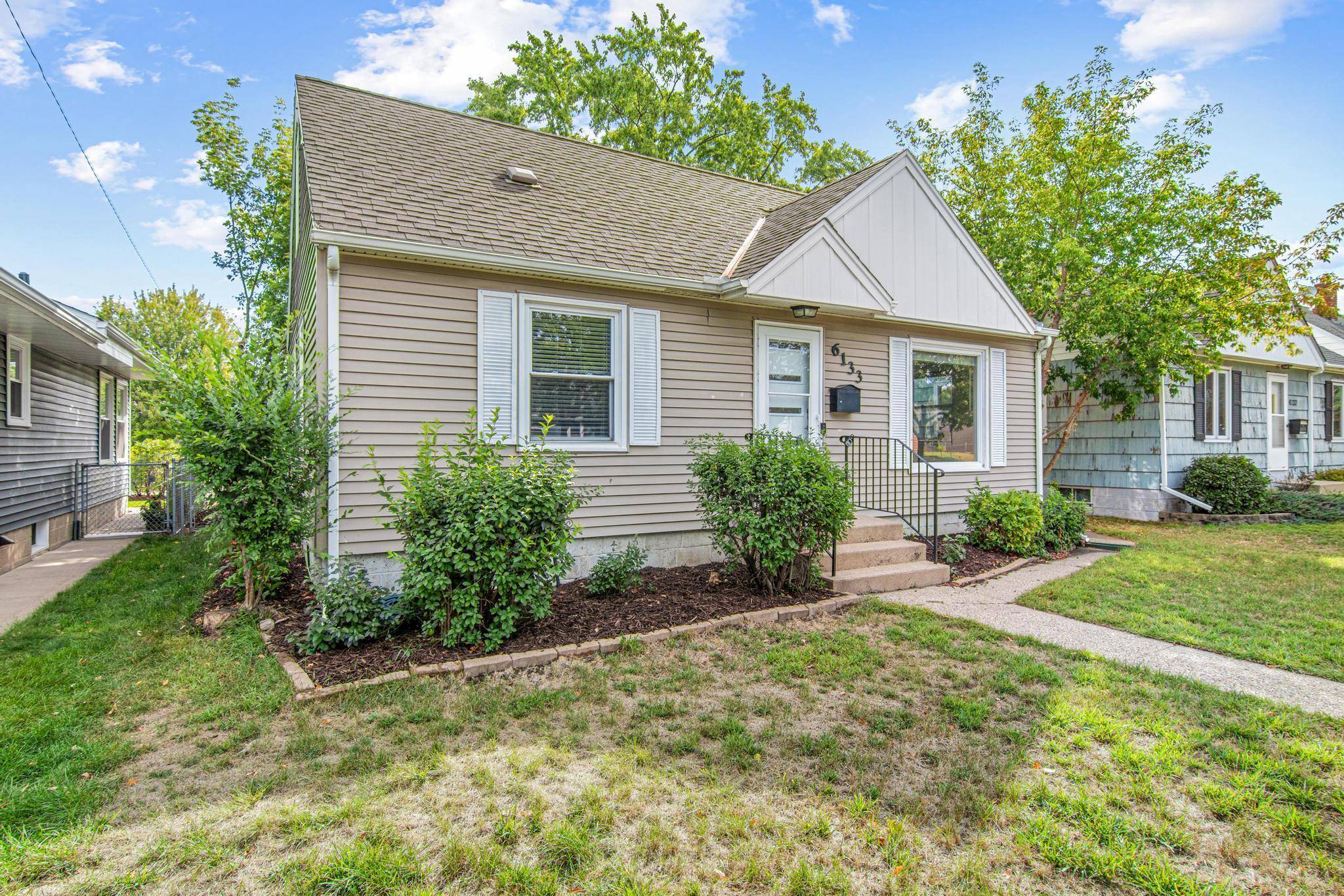 6133 Thomas AVE S, Minneapolis, MN 55410