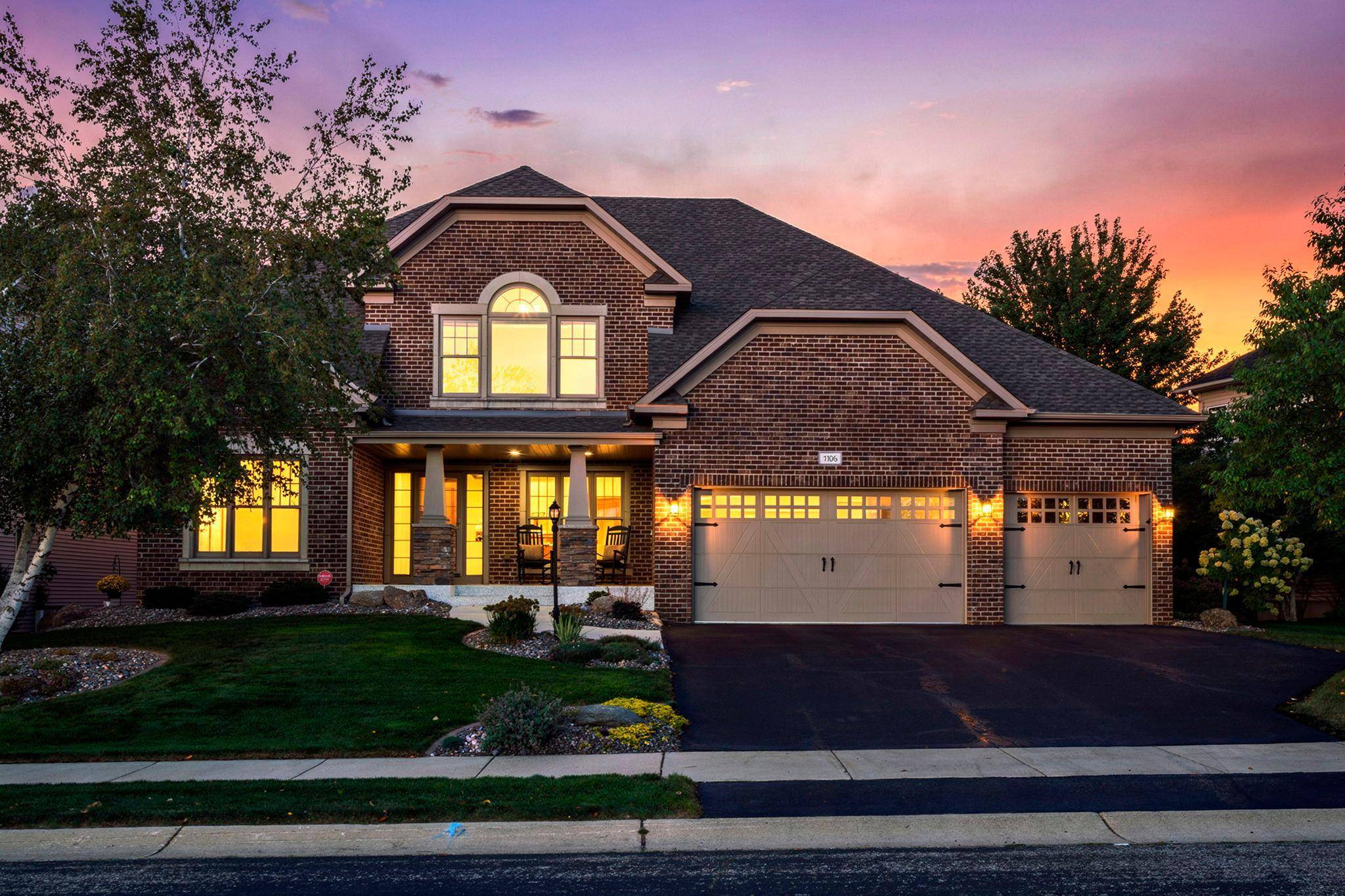 1106 Overlook LN, Carver, MN 55315