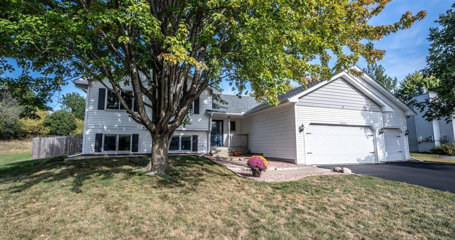 14512 Hollow Park CT, Burnsville, MN 55306