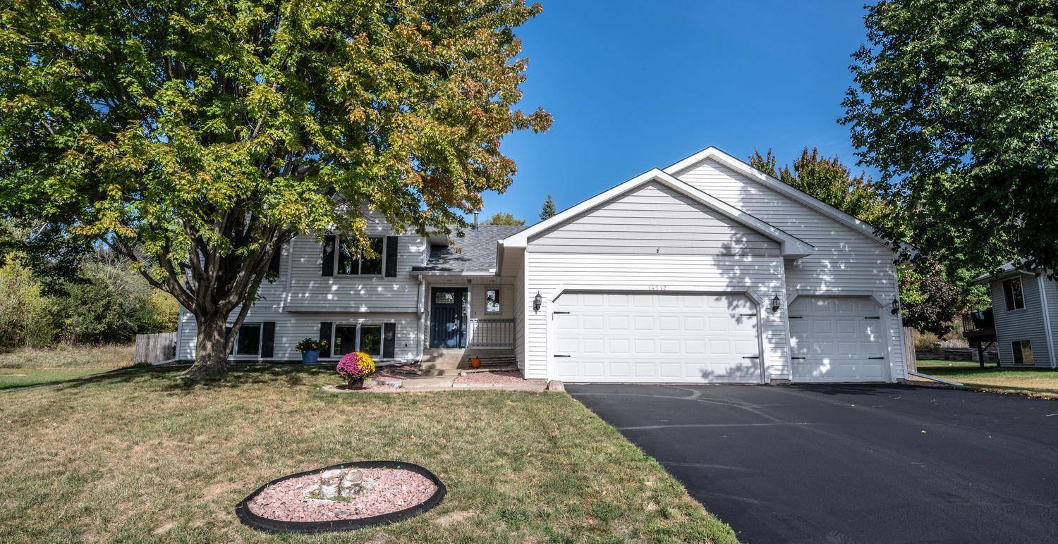 14512 Hollow Park CT, Burnsville, MN 55306