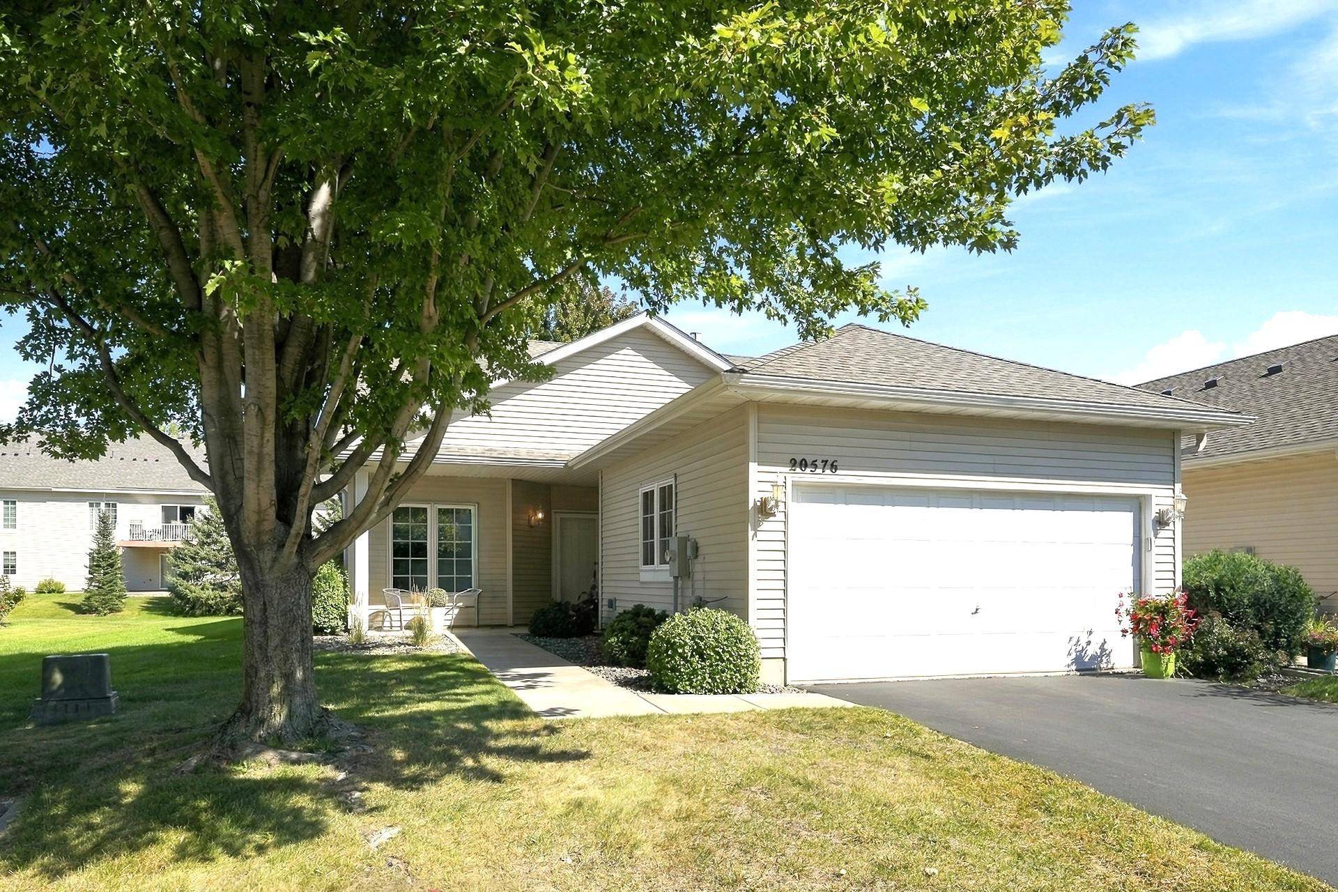20576 Cypress DR, Farmington, MN 55024