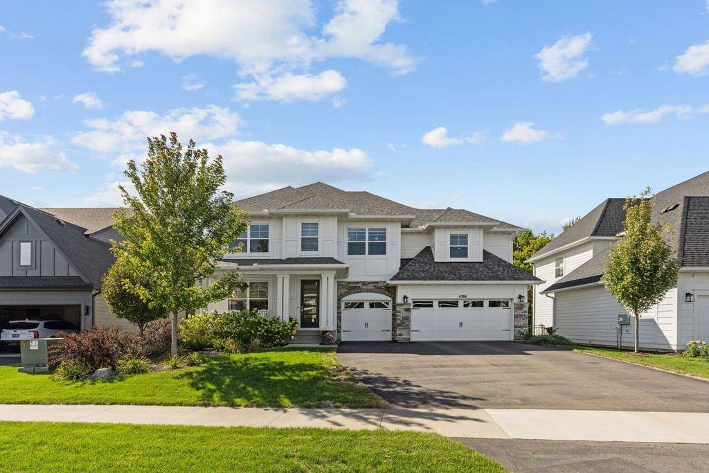 4386 Arbor DR, Woodbury, MN 55129