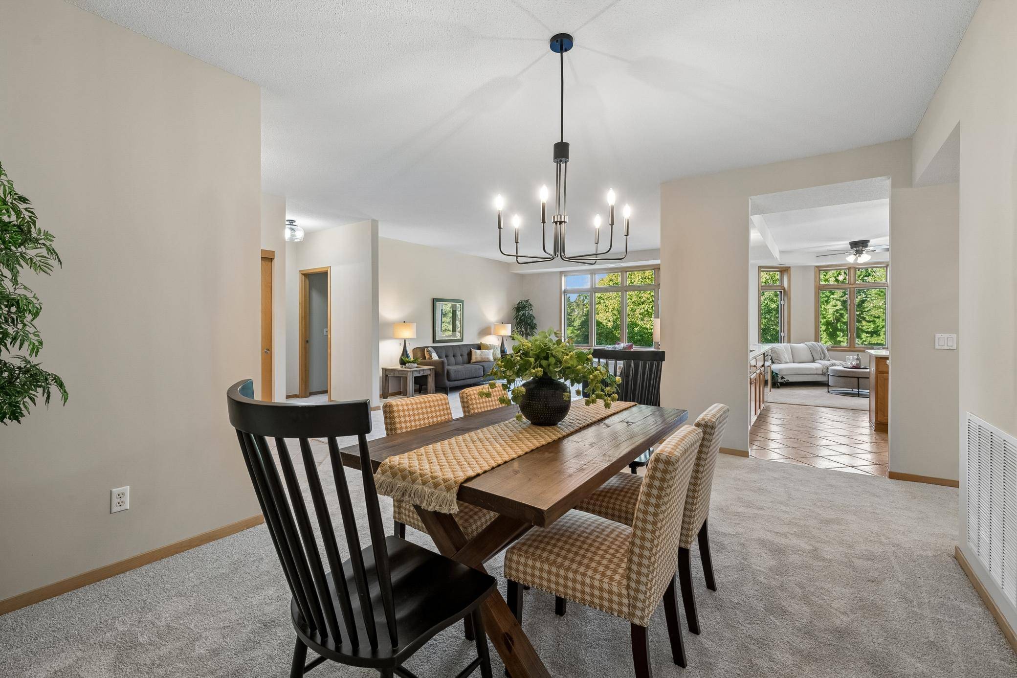 5555 Dewey Hill RD #202, Edina, MN 55439