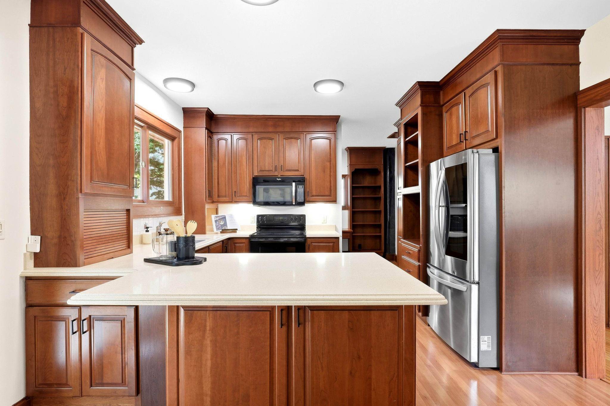 1102 Ramsey ST, Hastings, MN 55033