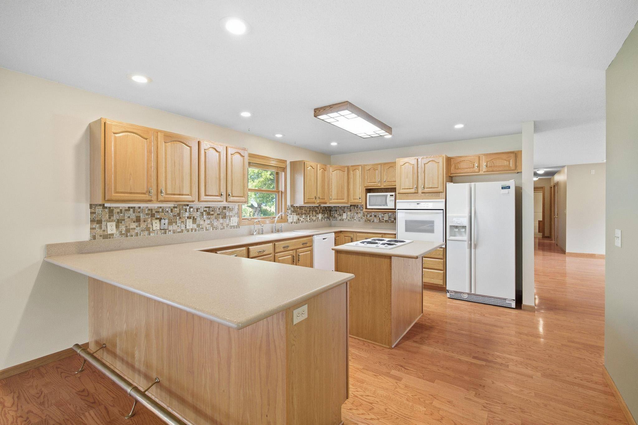 474 10th AVE SW, Wells, MN 56097