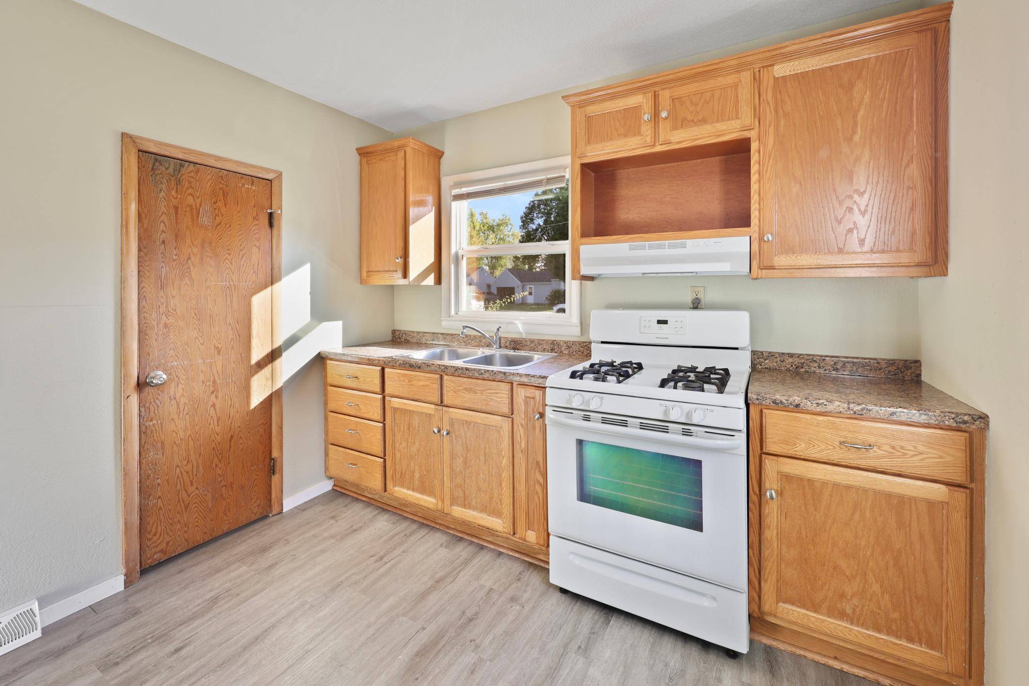 541 Broadway AVE N, Foley, MN 56329