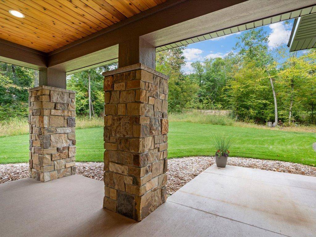 29661 Percheron DR, Breezy Point, MN 56472