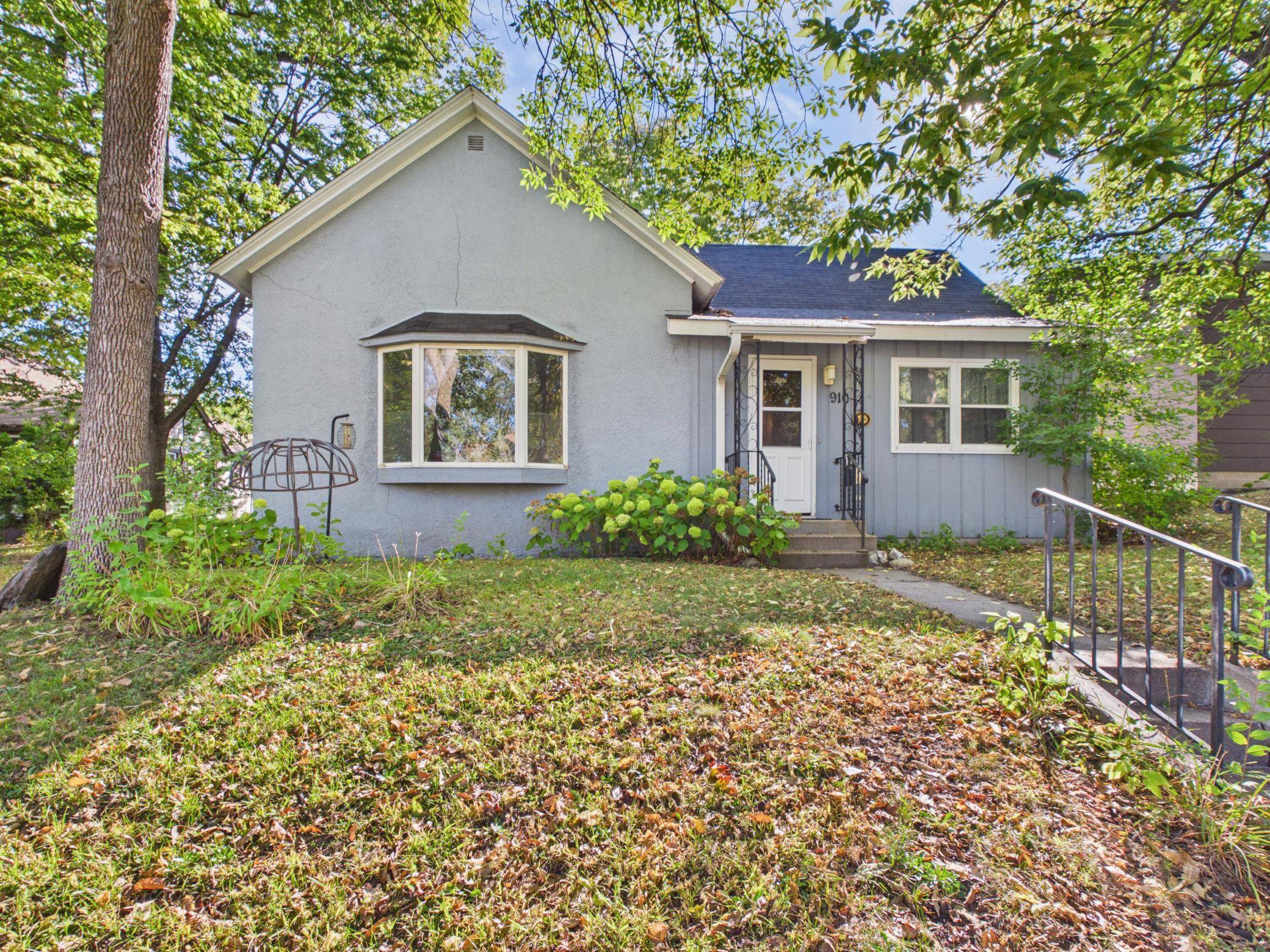 910 10th AVE S, Saint Cloud, MN 56301