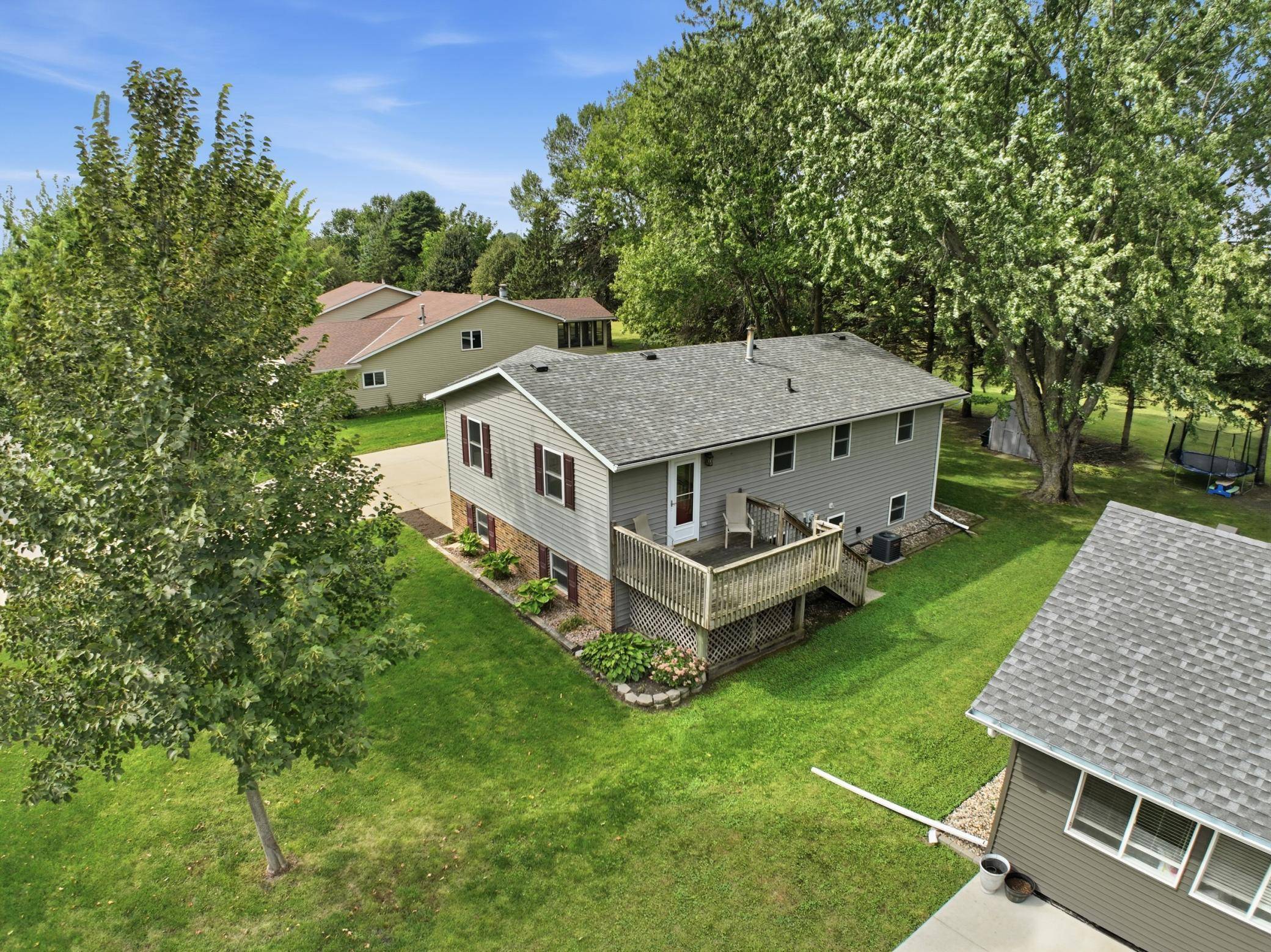 1412 18th ST SW, Willmar, MN 56201
