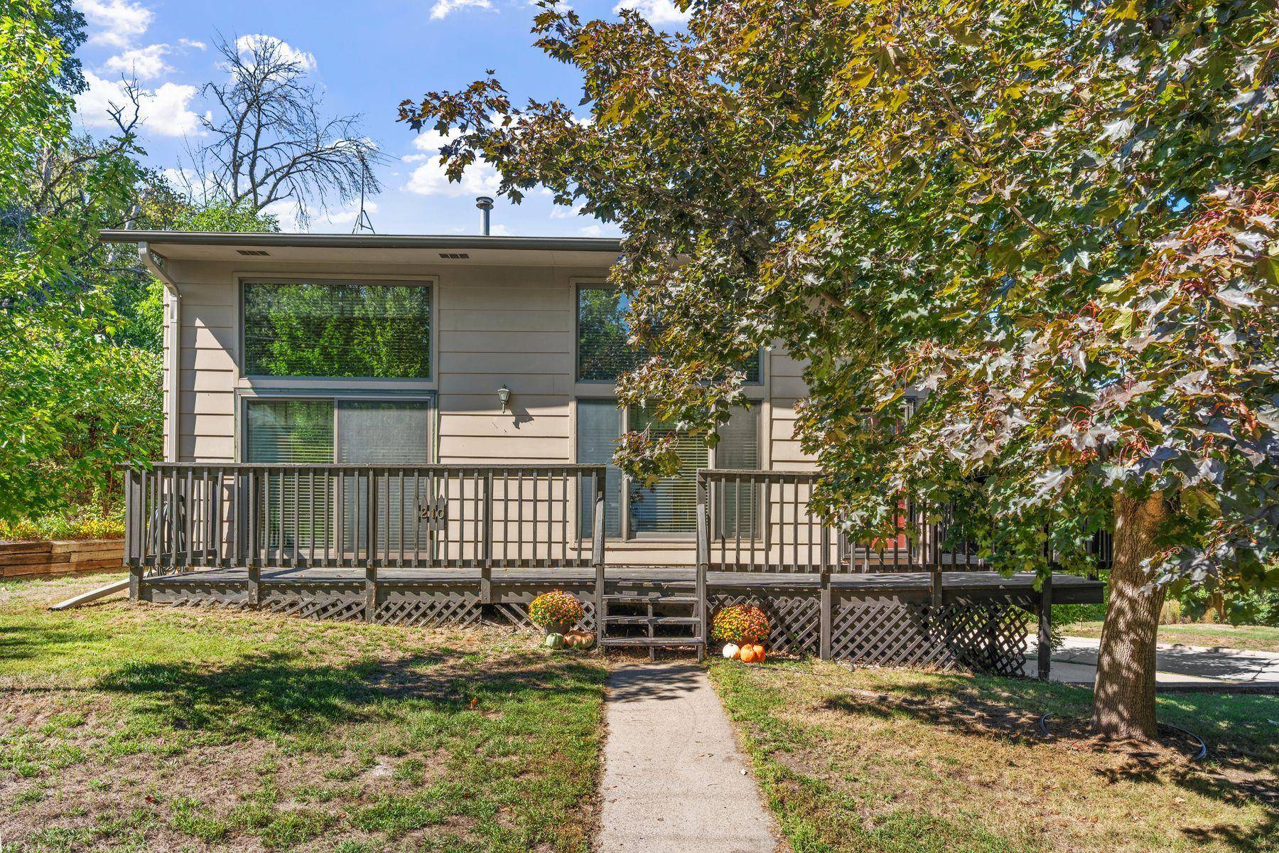 210 Carol LN, Red Wing, MN 55066
