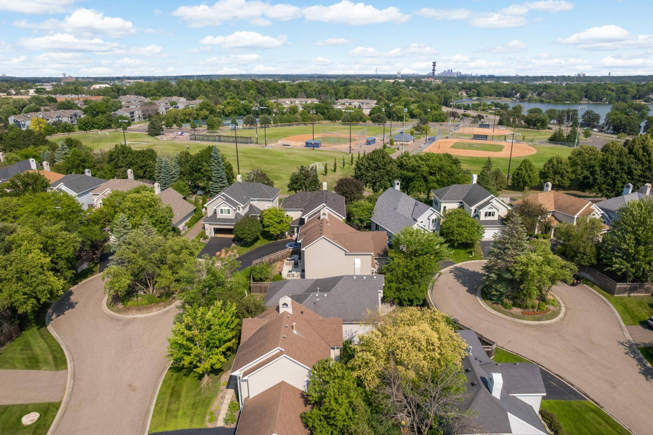 15635 17th AVE N, Plymouth, MN 55447