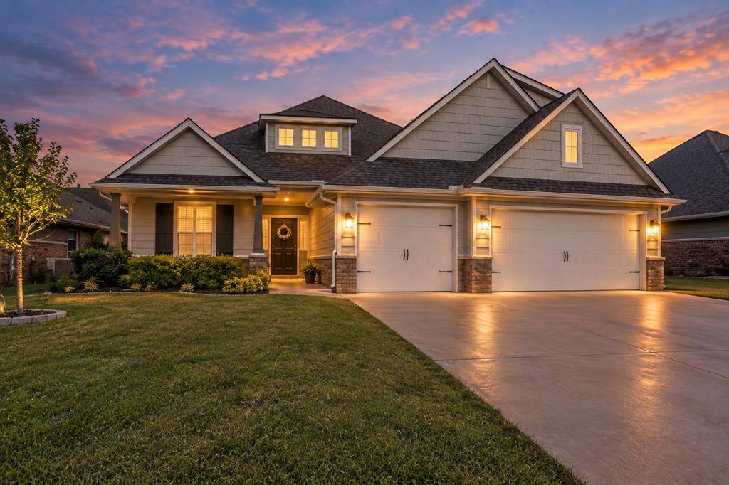609 Side Track RD, Yukon, OK 73099