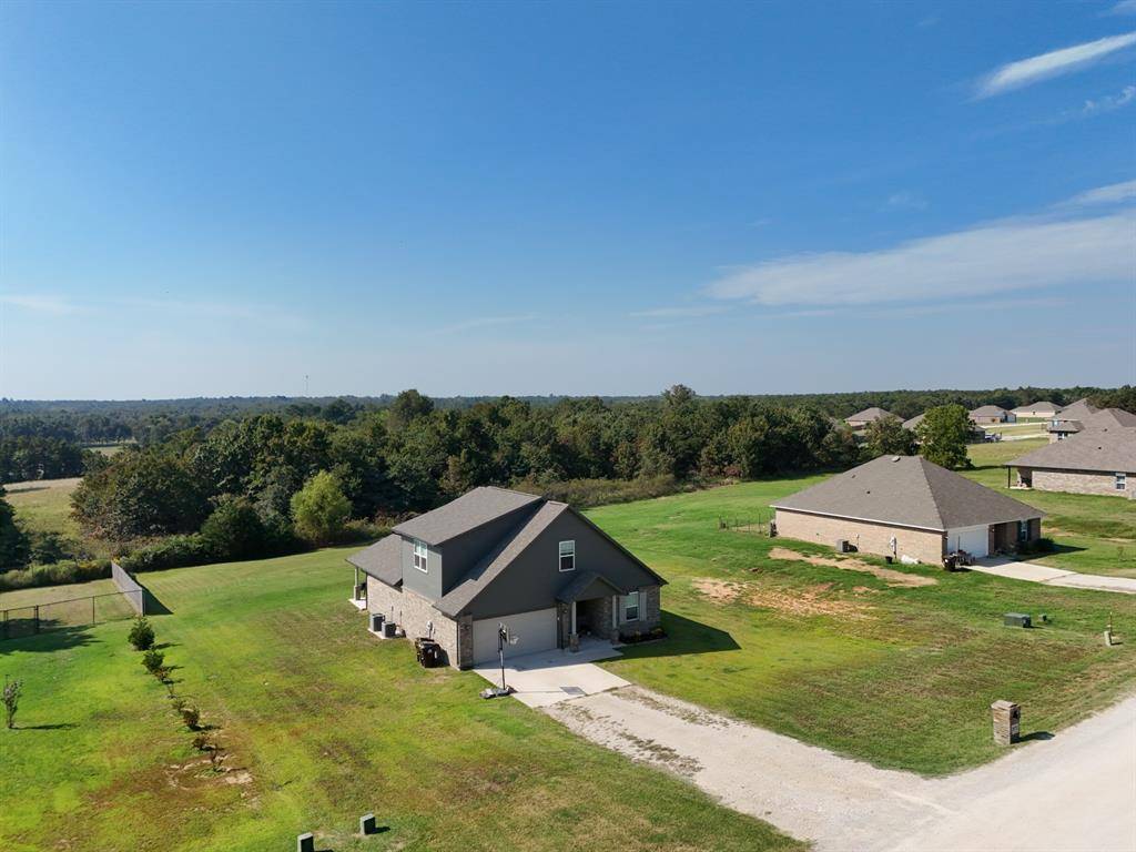 29273 Spur Circle, Mcloud, OK 74801