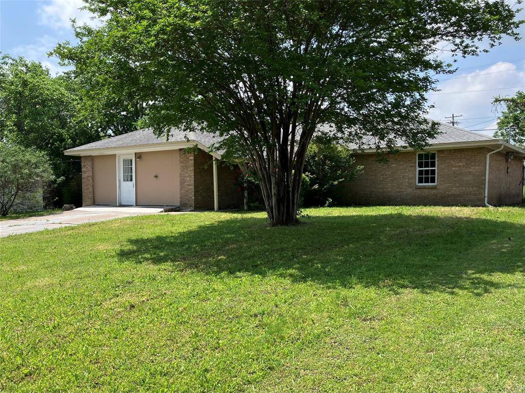 717 Bluebonnet Street, Mexia, TX 76667