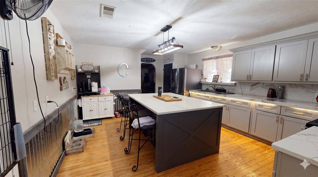 32894 County Road 2142, Kemp, TX 75143