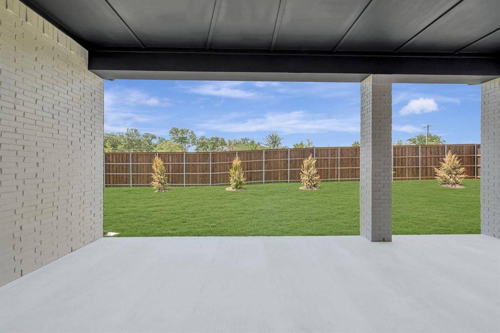 2241 Village Trail, Lakewood Village, TX 75068