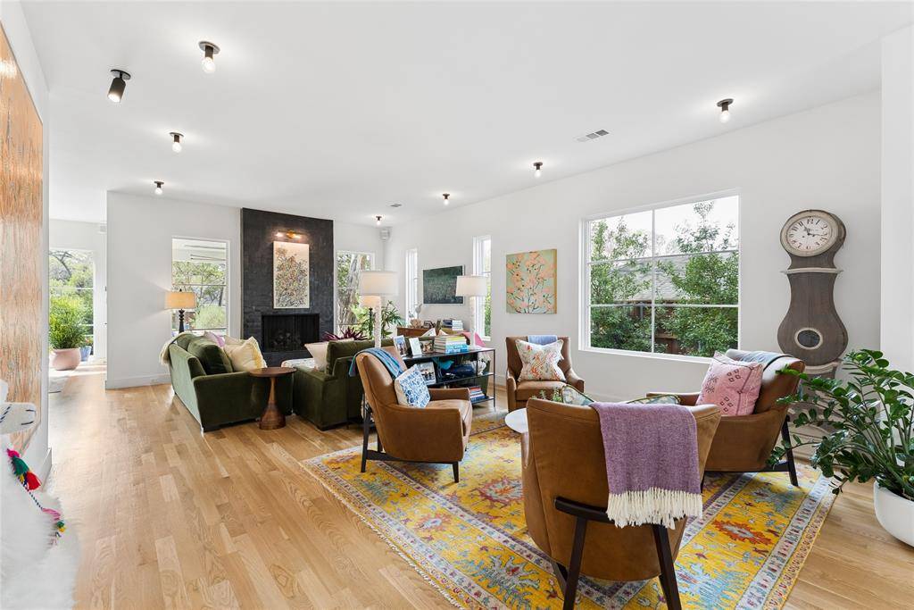 3848 Echo Brook Lane, Dallas, TX 75229