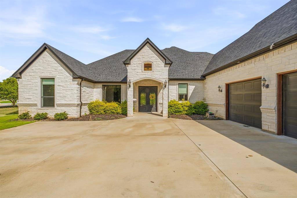 9503 Bellechase Road, Granbury, TX 76049