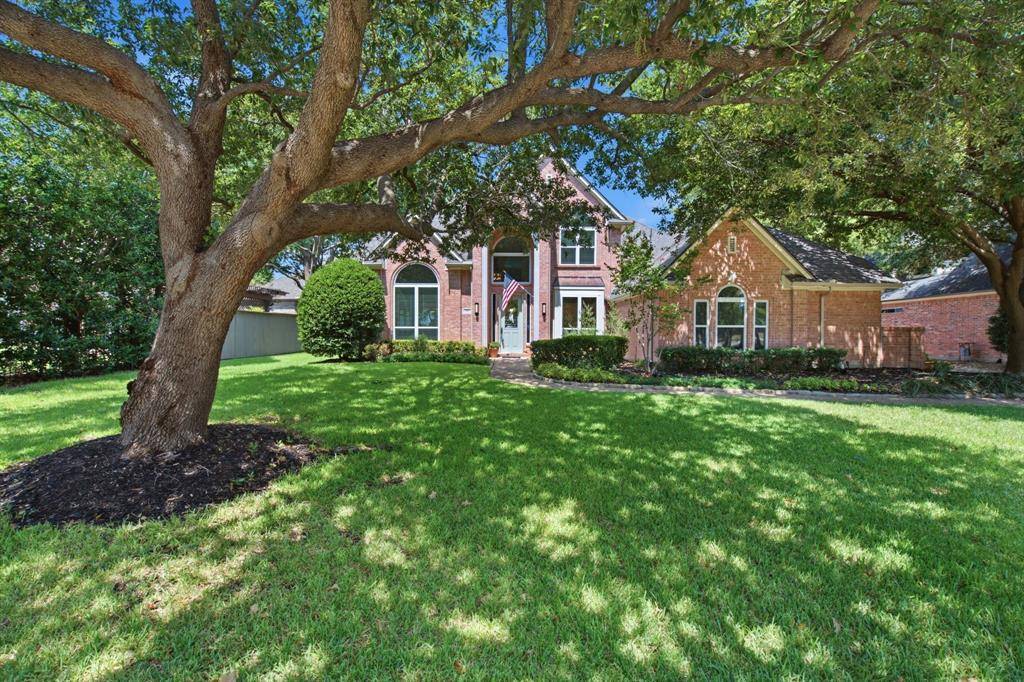 210 Highland Oaks Circle, Southlake, TX 76092