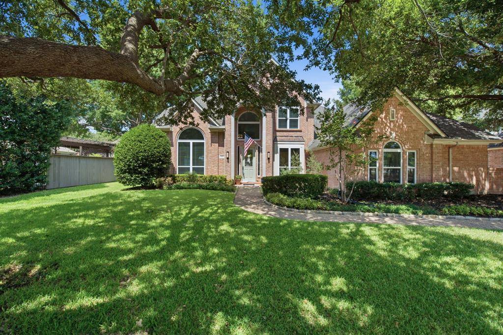 210 Highland Oaks Circle, Southlake, TX 76092