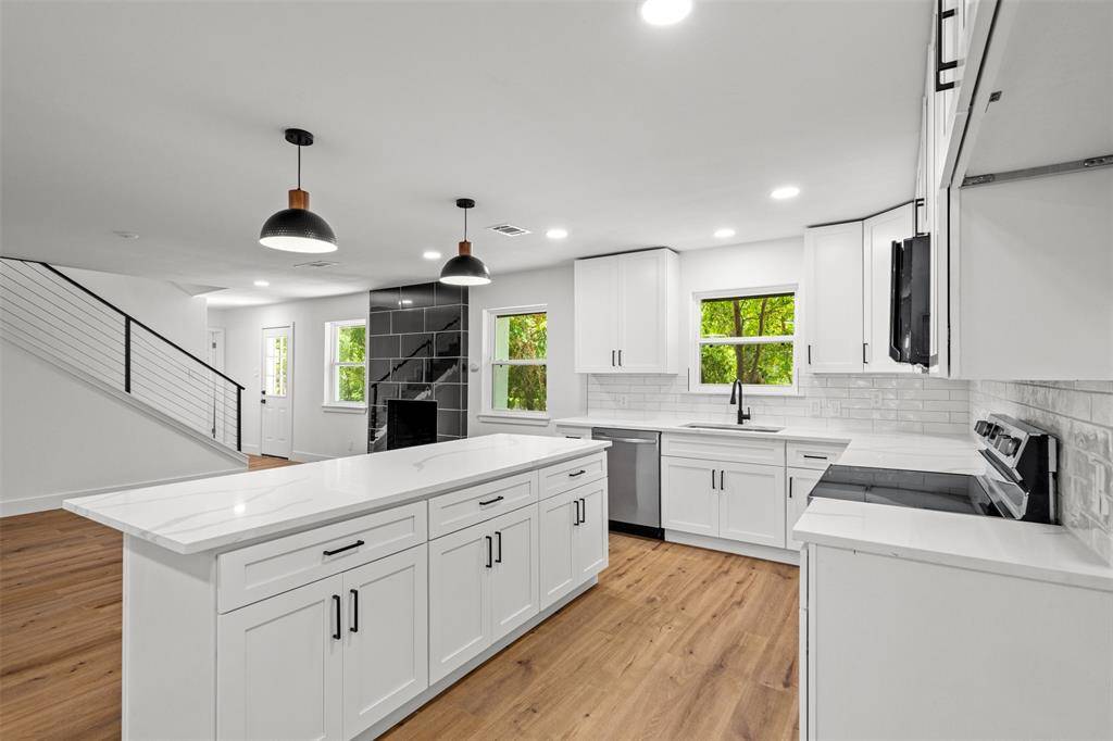 2206 Tosca Lane, Dallas, TX 75224