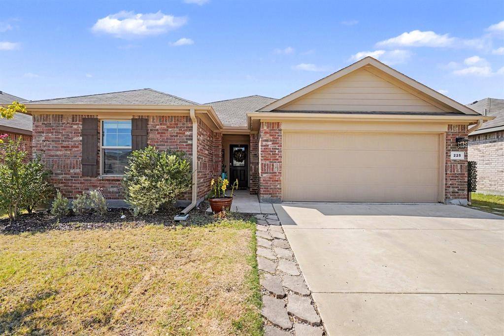225 Olympia Marble Drive, Fort Worth, TX 76131