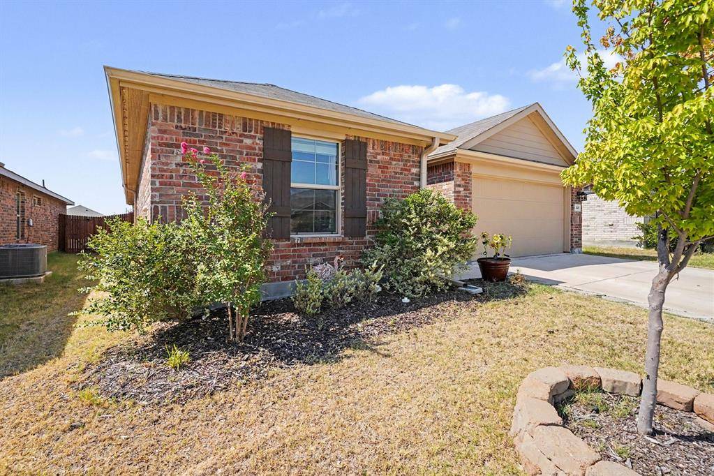 225 Olympia Marble Drive, Fort Worth, TX 76131