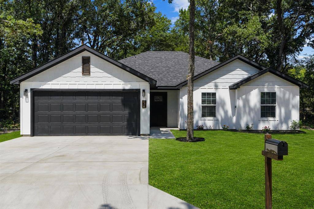134 Sierra Madre Street, Payne Springs, TX 75156
