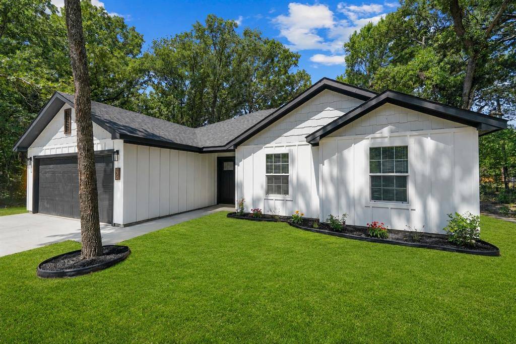 134 Sierra Madre Street, Payne Springs, TX 75156