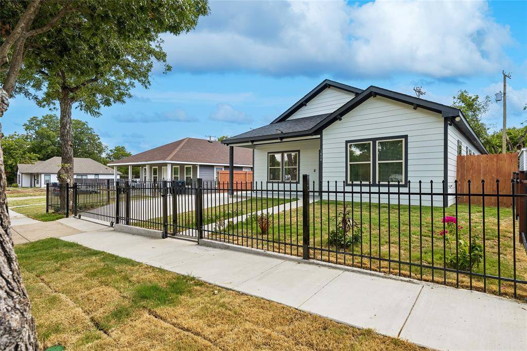 1404 E Cannon Street, Fort Worth, TX 76104