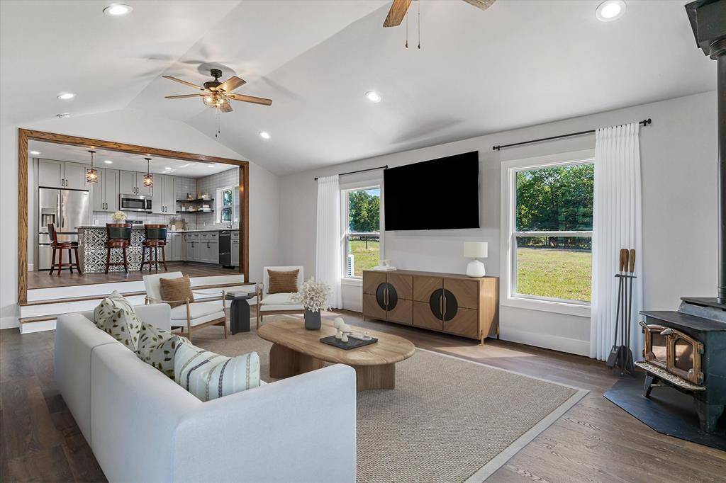 213 Club Circle, East Tawakoni, TX 75472