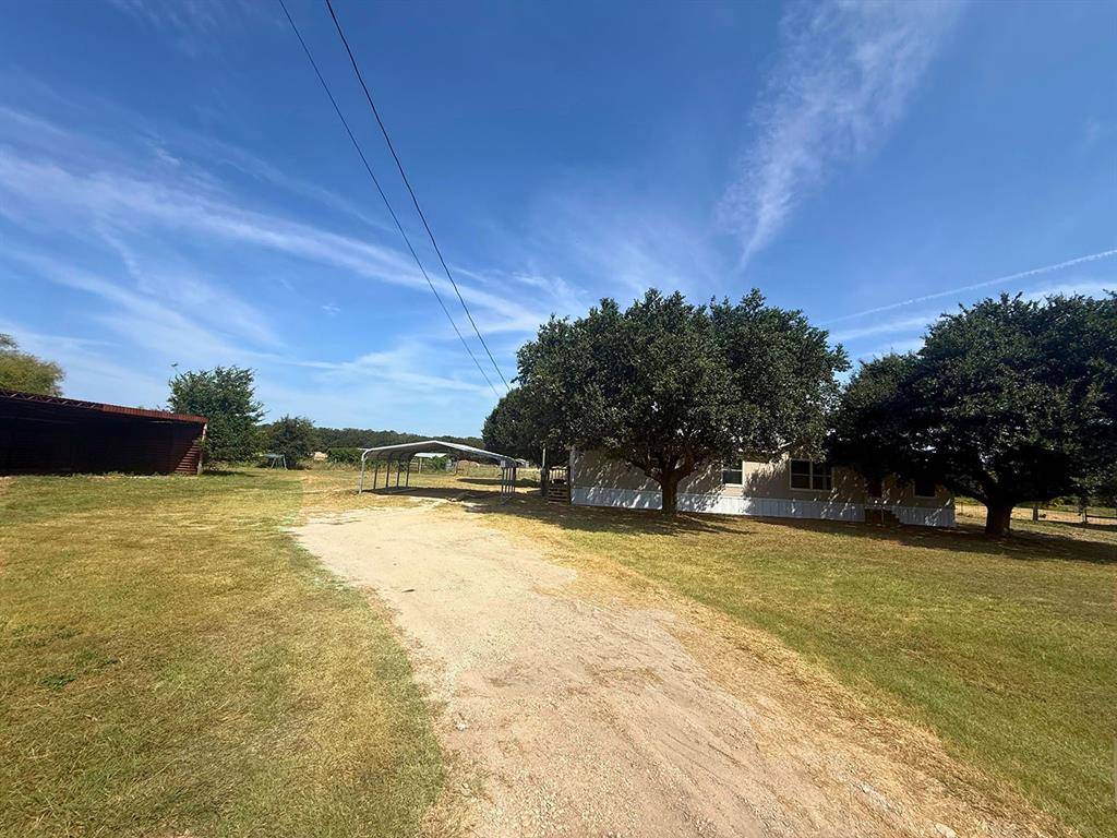 373 Wildbird Lane, Axtell, TX 76624