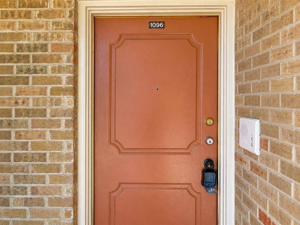 15931 Stillwood Street #1096, Dallas, TX 75248