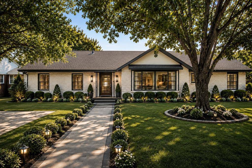 3909 Trail Lake Drive, Fort Worth, TX 76109