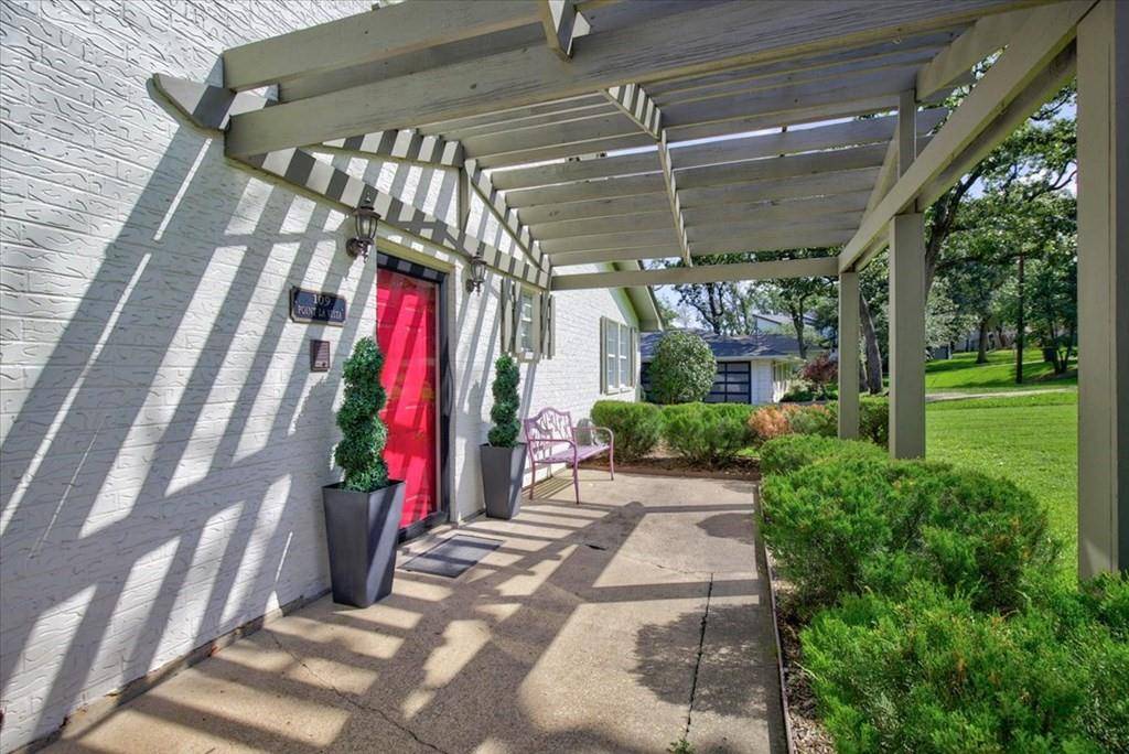 5402 Point LaVista, Malakoff, TX 75148