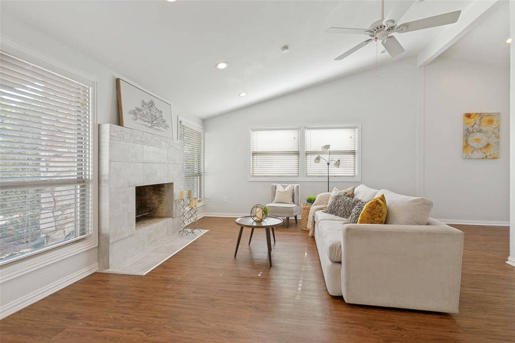 907 Wedgewood Way, Richardson, TX 75080