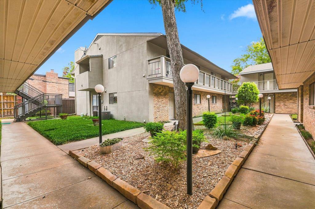 4916 Byers Avenue #A, Fort Worth, TX 76107